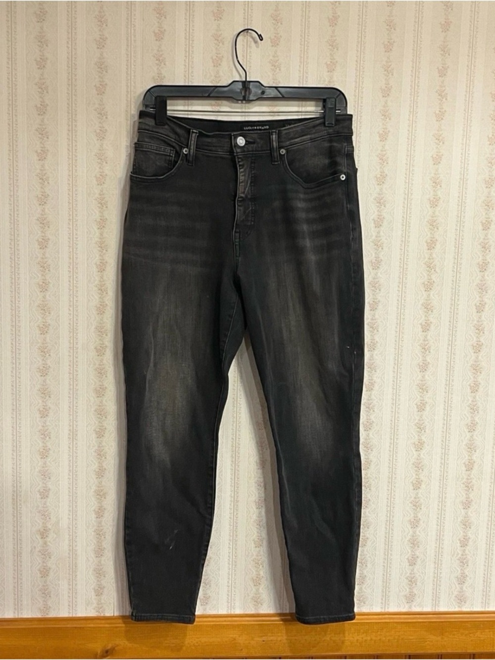 Women's Black High-Rise Slim Jeans